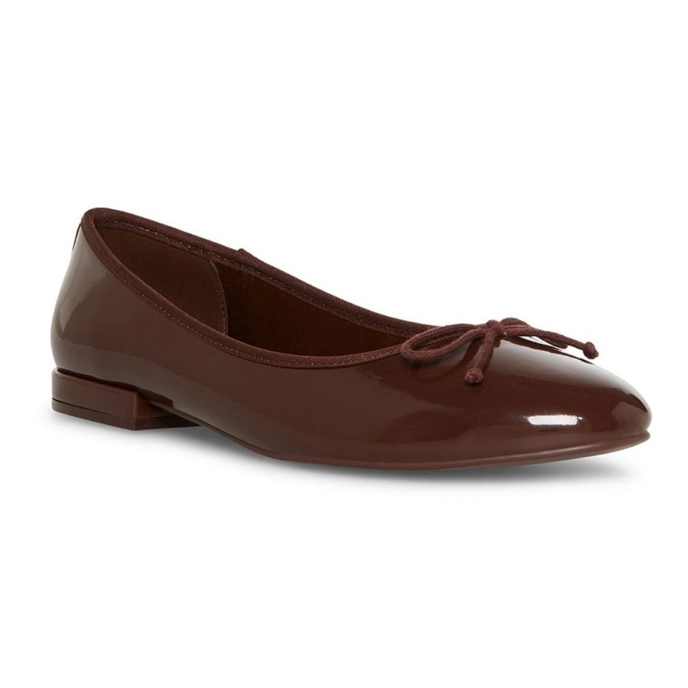 Madden Girl Glossy Brown Flats NWOB sz 8.5